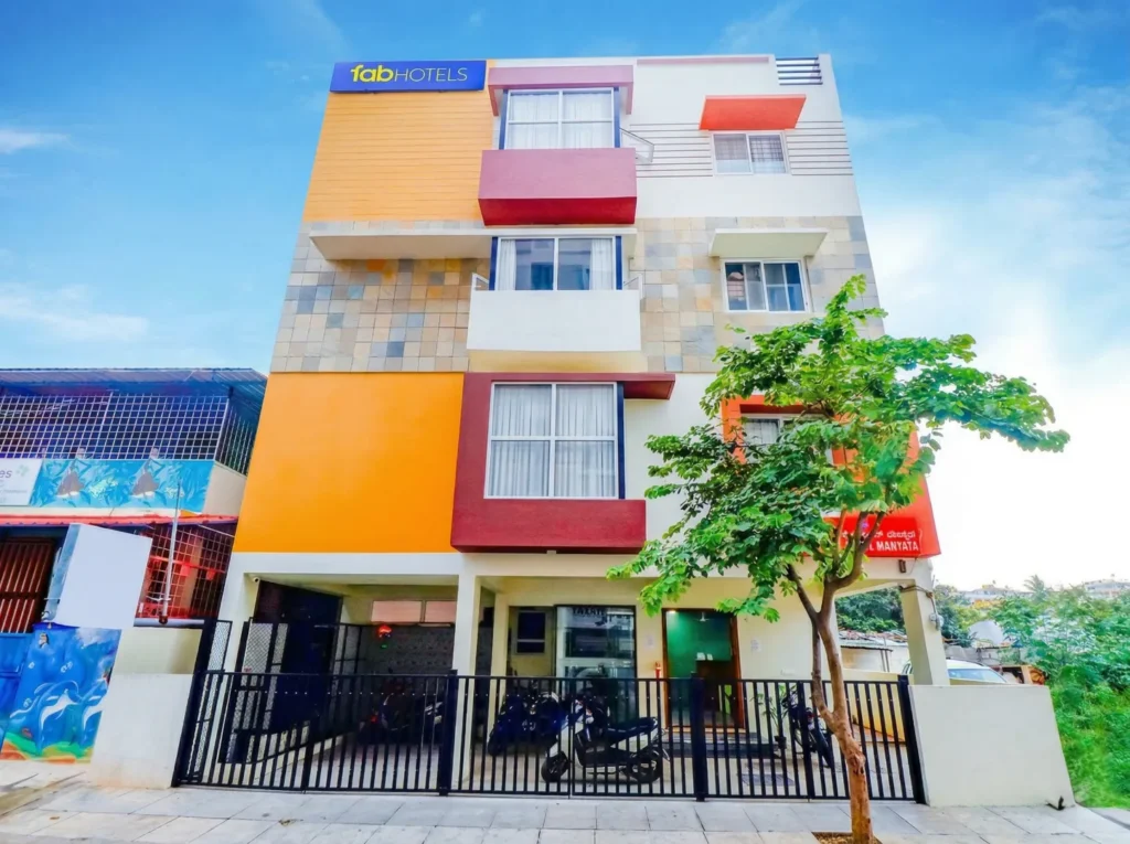 Exterior view of a commercial building construction project by High Tech Constructions, a leading construction company.